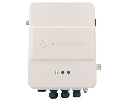 Motorola SLR1000 UHF Repeater