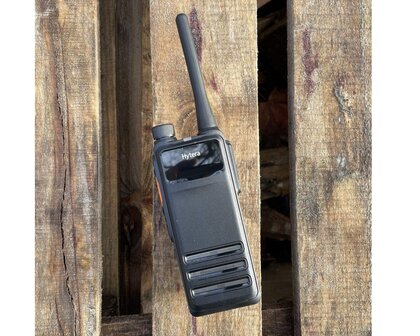 Hytera HP705 UHF DMR