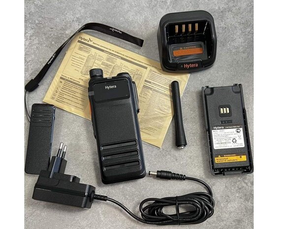 Hytera HP705 UHF DMR