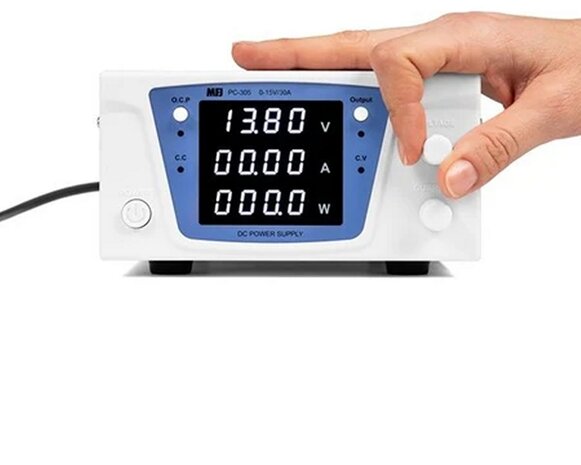MFJ PC-305 30A voeding